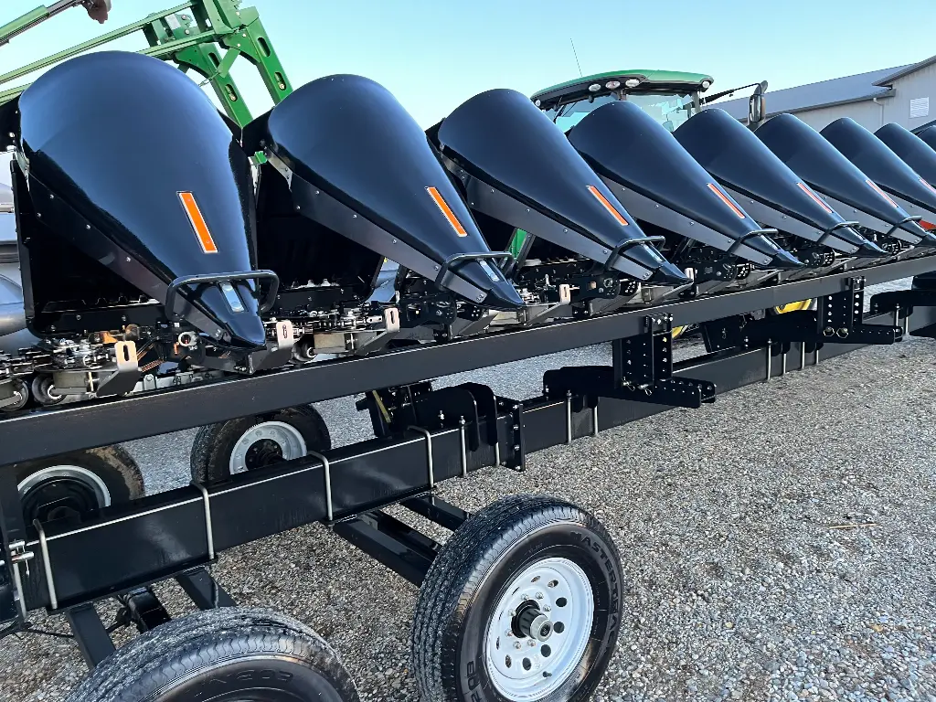 2022 X10 - 12 Row 30" GTS Corn Header