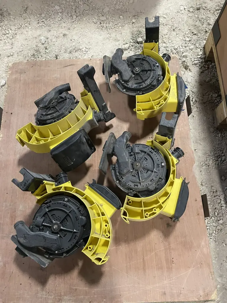 Used Precision Planting Vset Classic with Hopper-Yellow