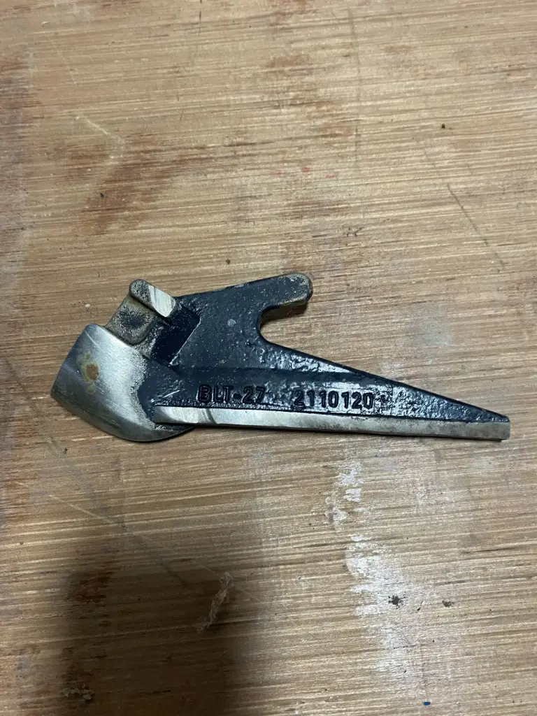 Used Case 12XX Firming Point