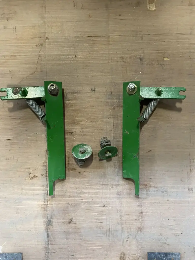 Used JD Row Lockups