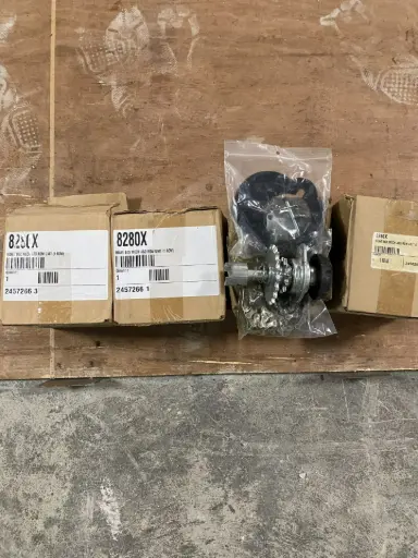 [8280X-Used] Used Kinze Complete Row Mech