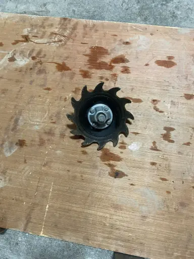 [756086-Used] Used LH Furrow Force Disk Blader & Hub Complete