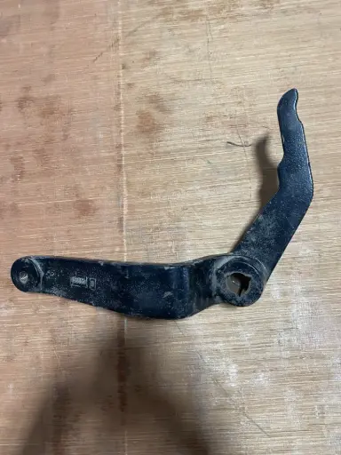 [SH536711-Used] Used Case Right Hand Gauge Wheel Arm Bolt Style